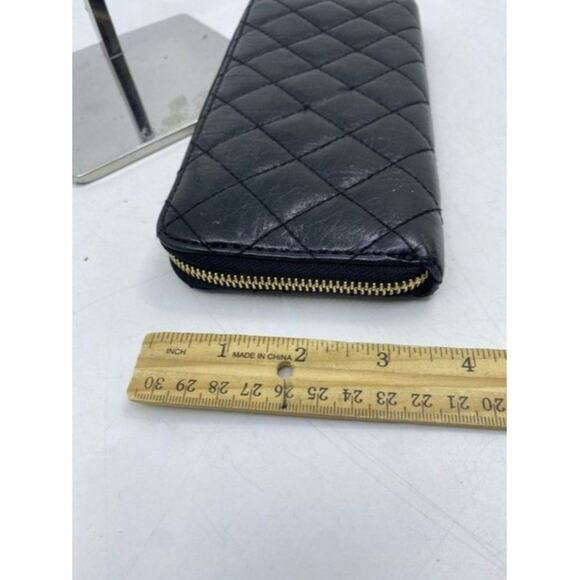 Michael Kors Black Quilted Leather Wallet - Picture 2 of 10